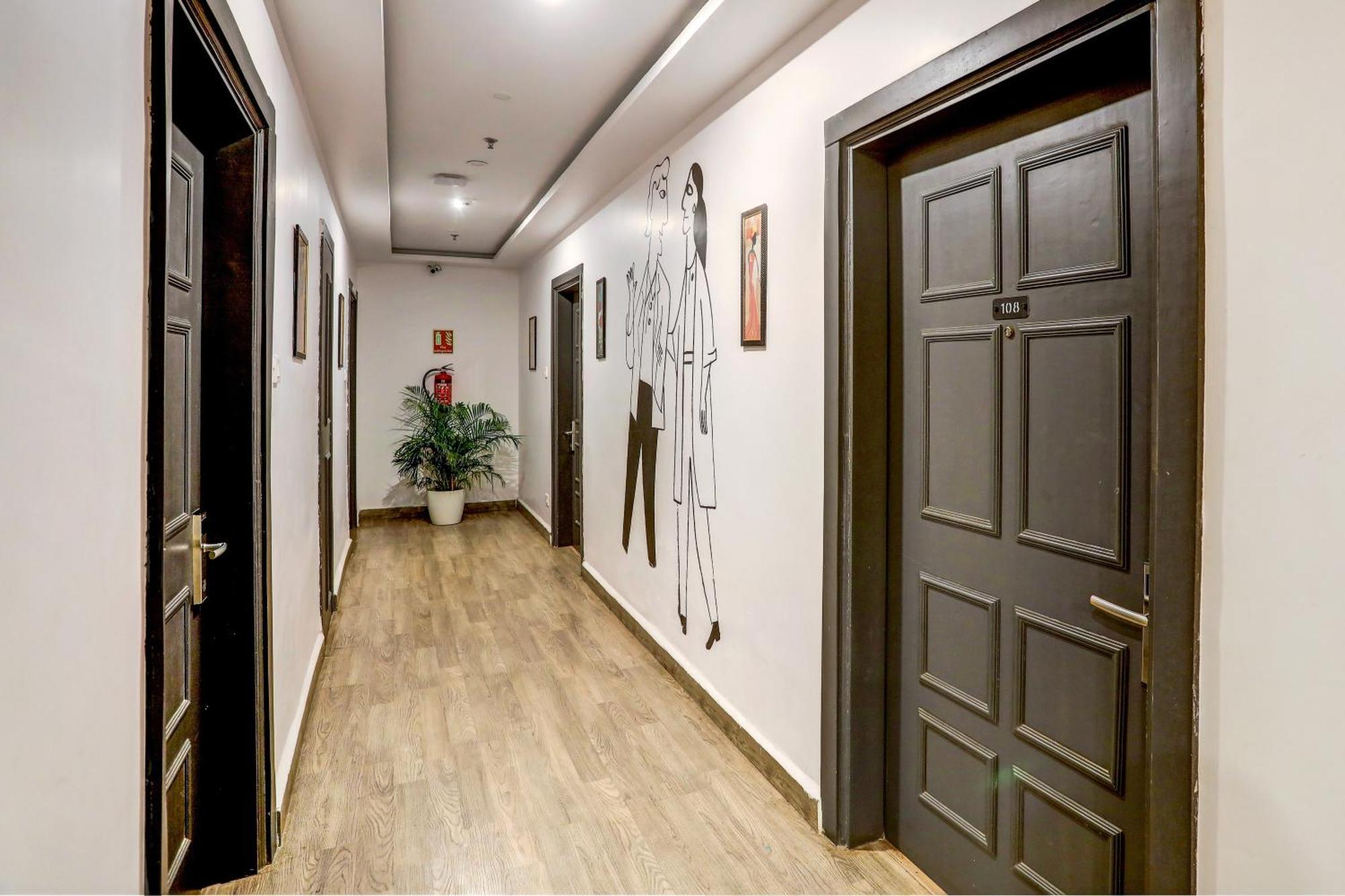 Super Townhouse Swain Heritage Bhubaneswar Exterior photo